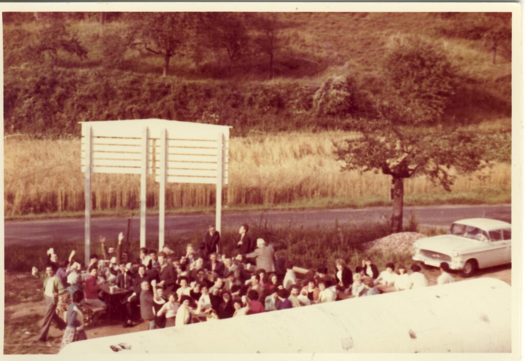 Richtfest der Kleiderfabrik Weidenmann in Obernburg 60er Jahre
