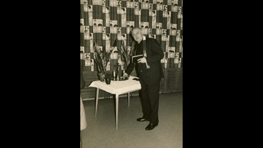 Segnung des Neubaus der ehemaligen Kleiderfabrik Weidenmann