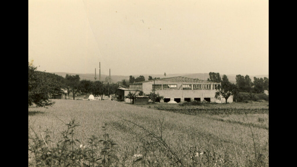 Rohbau der ehemaligen Kleiderfabrik Weidenmann