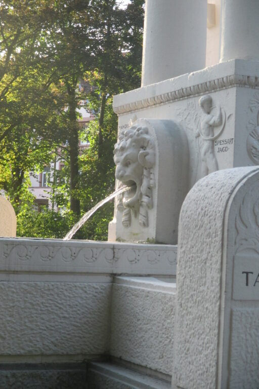 Ludwigsbrunnen Detail Wasserspeier