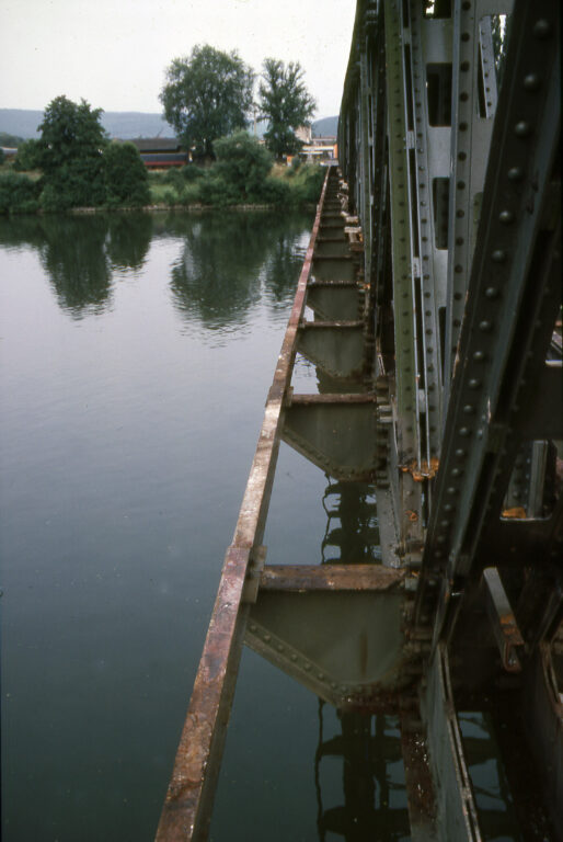 Alte Brücke OBB Ende 70er Gehsteig außen, 1